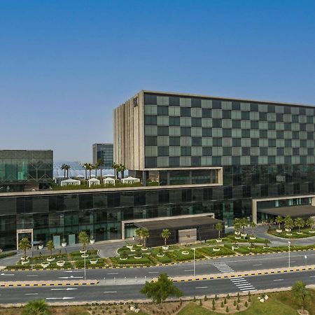 Hotel Waldorf Astoria Kuwait Kuwait City Exterior foto The new building of the University of Nicosia