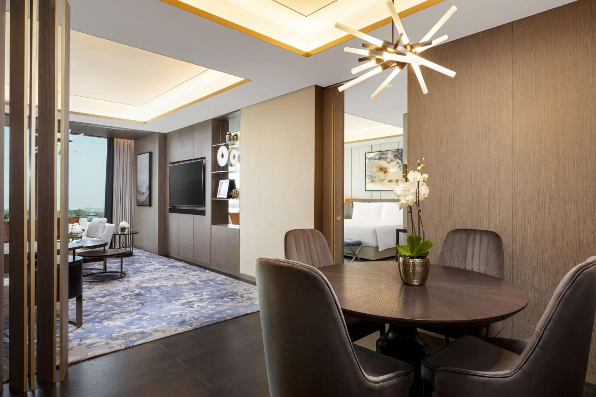 Hotel Waldorf Astoria Kuwait Kuwait City Exterior foto A suite at the hotel