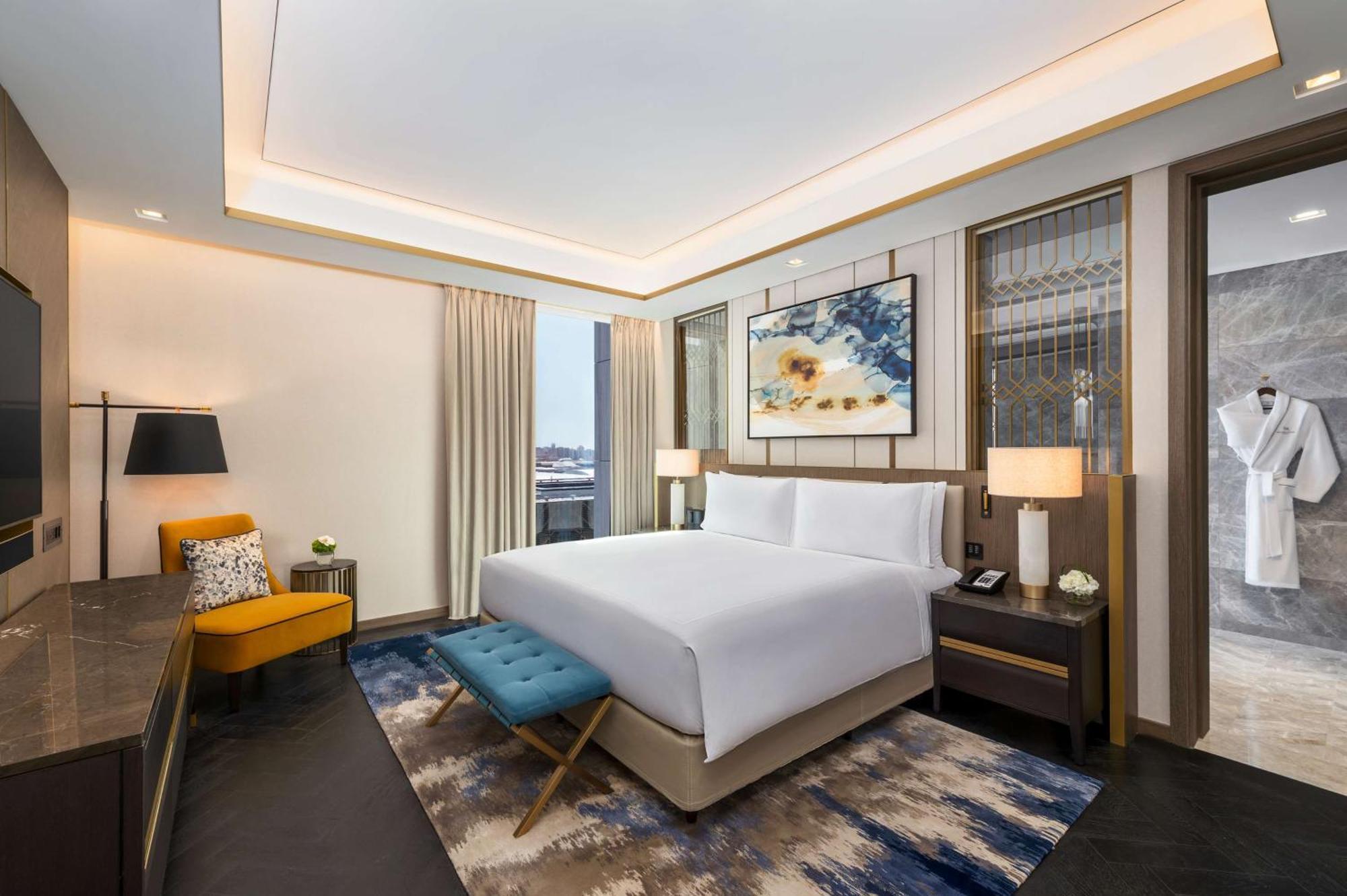 Hotel Waldorf Astoria Kuwait Kuwait City Exterior foto A bedroom at the hotel