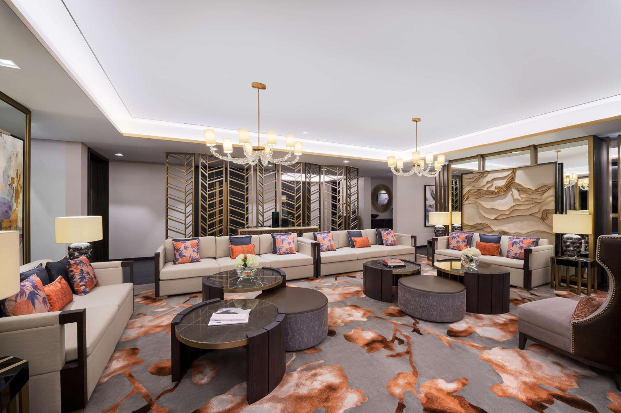 Hotel Waldorf Astoria Kuwait Kuwait City Exterior foto The Club Lounge at the Westin Palace, Madrid