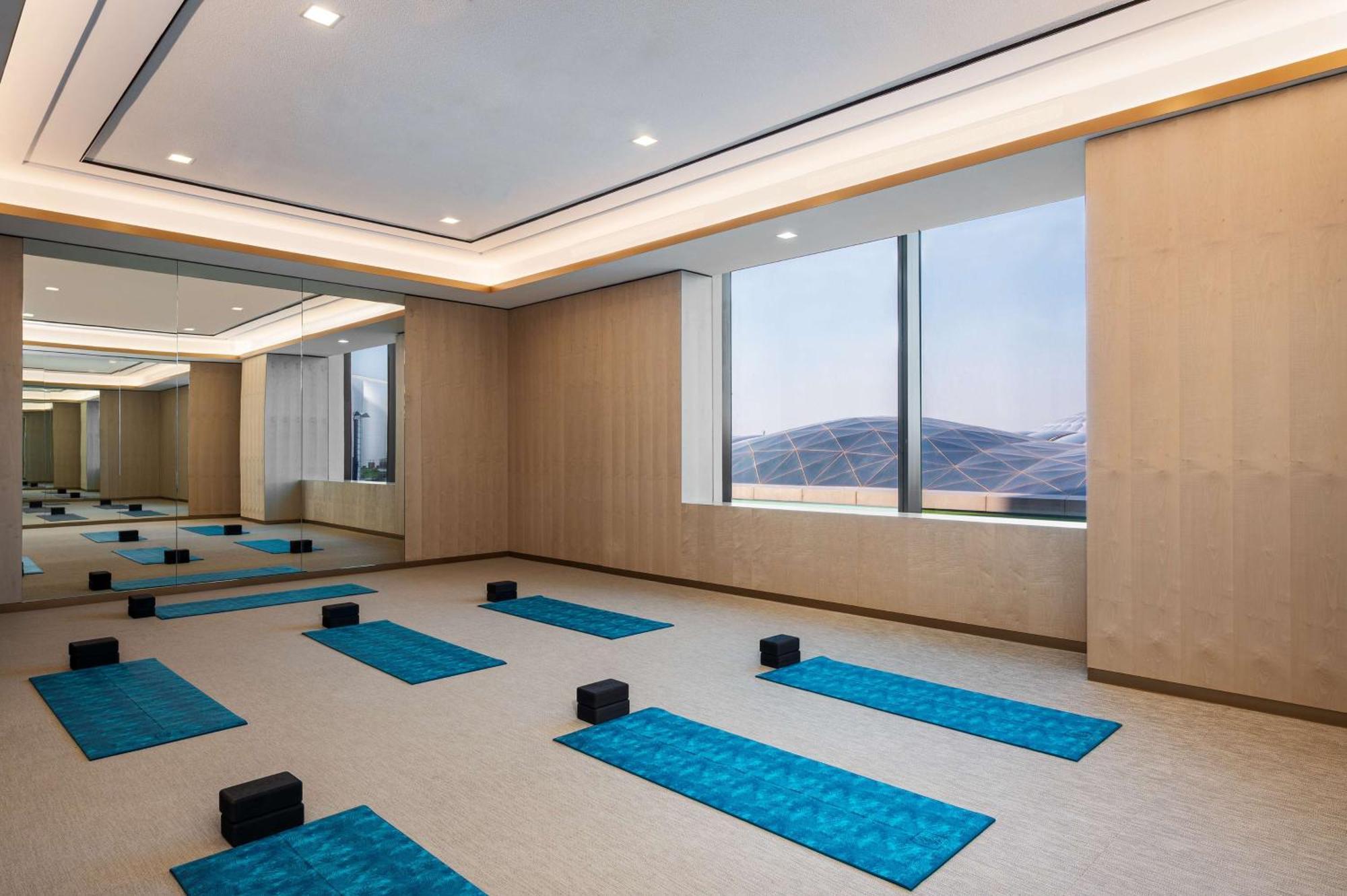 Hotel Waldorf Astoria Kuwait Kuwait City Exterior foto The Yoga Room